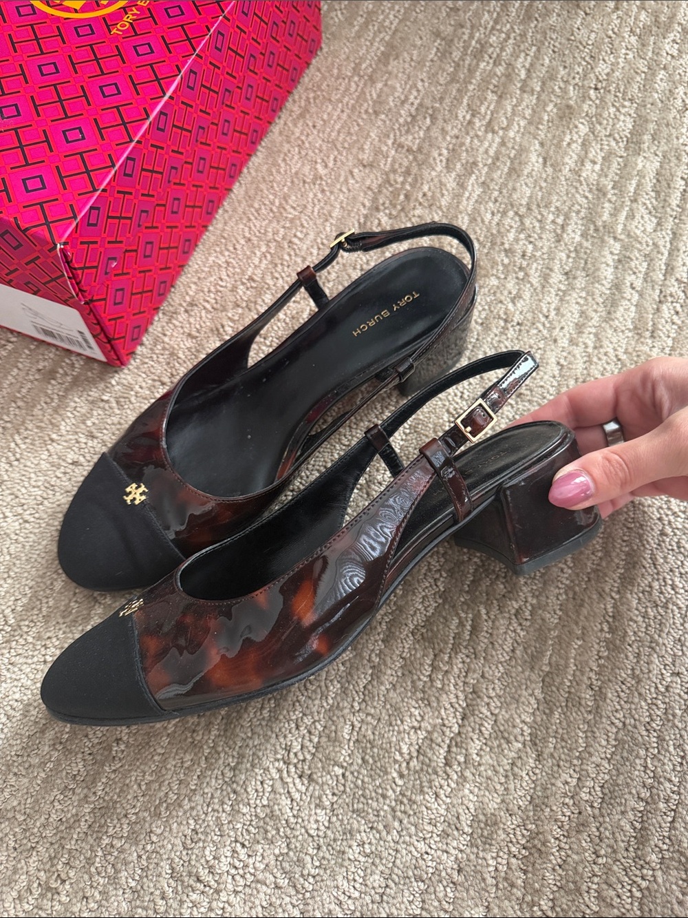 Tory Burch Black and Brown Tortoise Slingback Block Heel Sandals - Picture 4 of 7